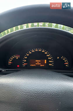 Седан Mercedes-Benz C-Class 2003 в 