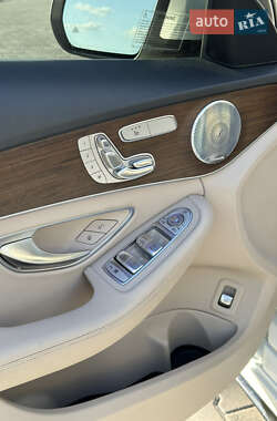 Седан Mercedes-Benz C-Class 2021 в 