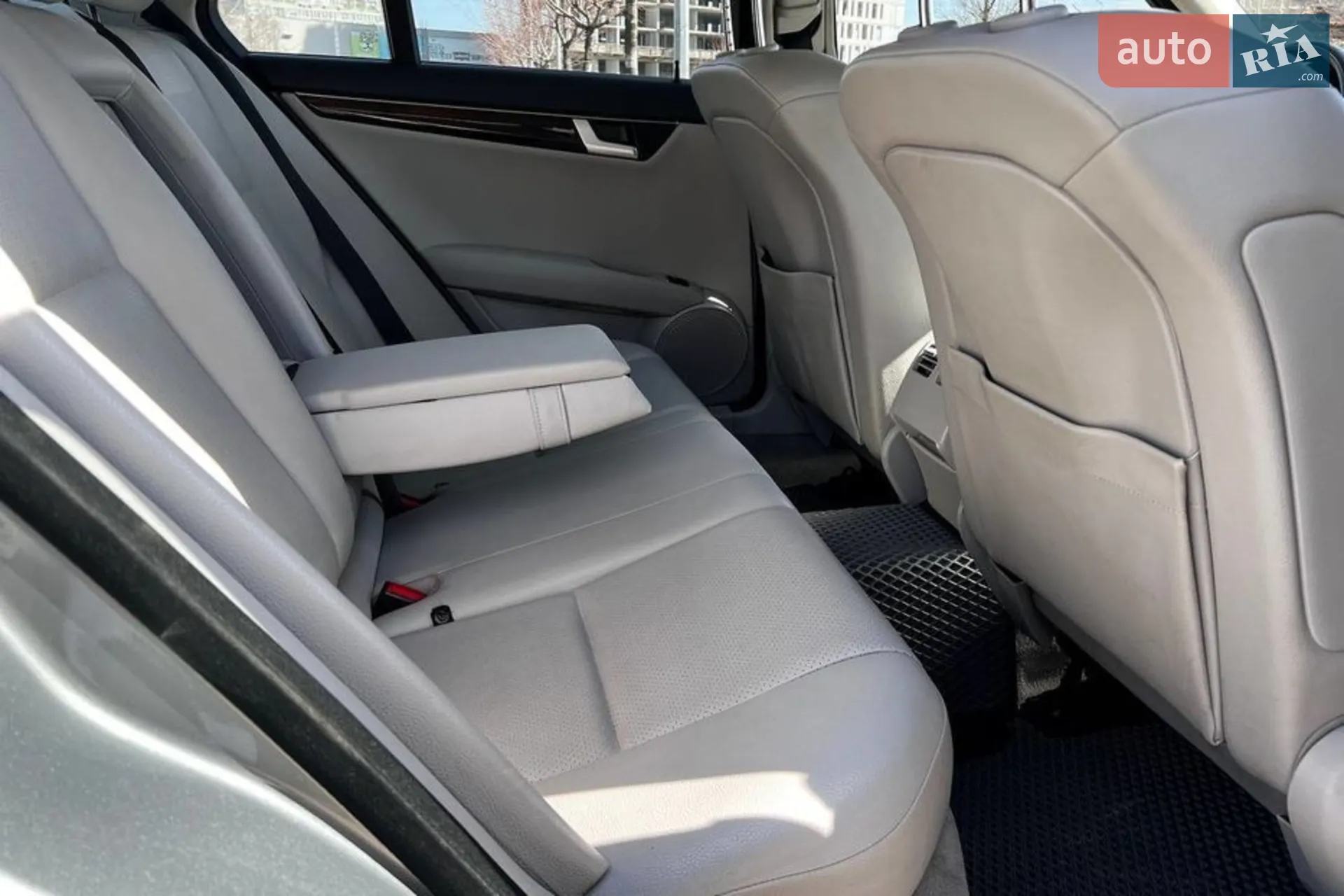 2013 Mercedes-Benz C-klasse - мініатюра 13