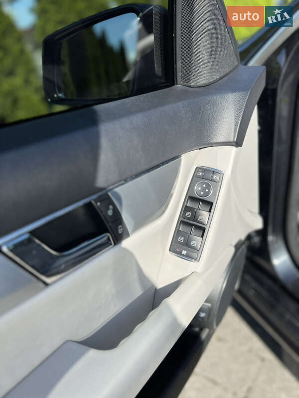 Седан Mercedes-Benz C-Class 2013 в Львове фото 21 Седан Mercedes-Benz C-Class 2013 в Львове