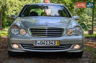 Седан Mercedes-Benz C-Class 2004 в Тернополе