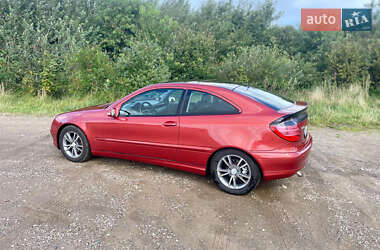 Купе Mercedes-Benz C-Class 2002 в 