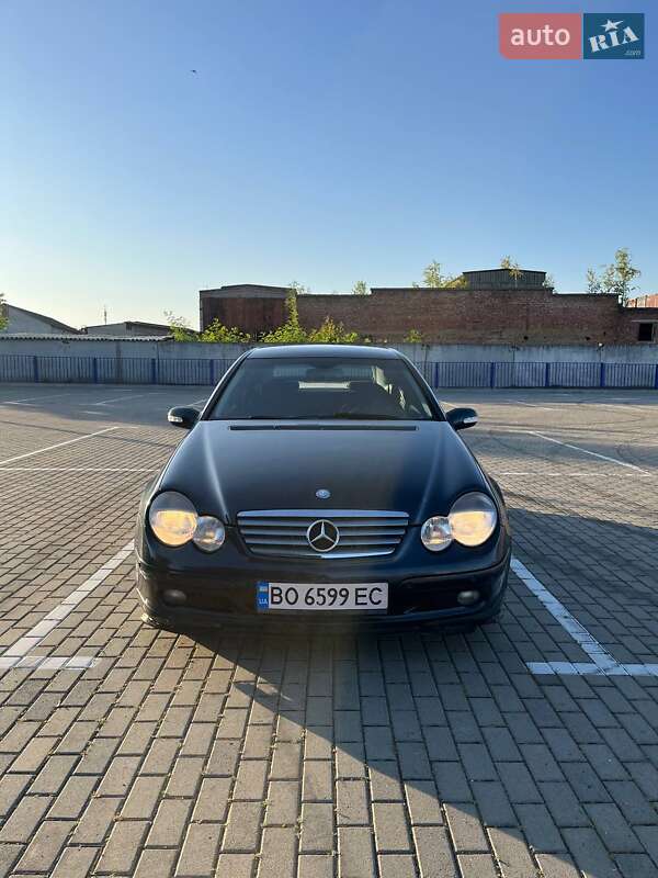 Купе Mercedes-Benz C-Class 2003 в Тернополе