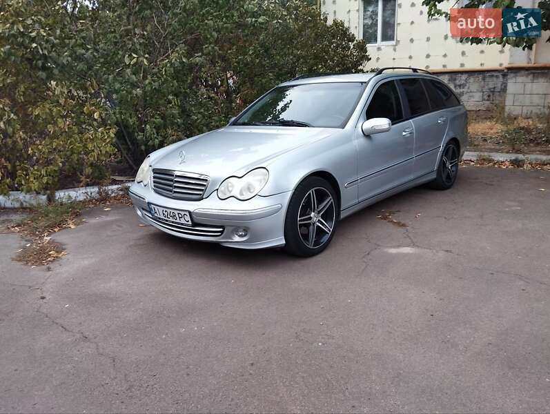 Универсал Mercedes-Benz C-Class 2004 в 
