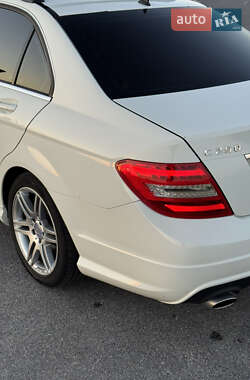 Седан Mercedes-Benz C-Class 2012 в 