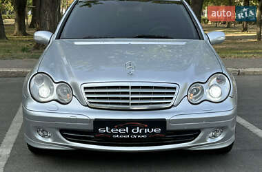 Седан Mercedes-Benz C-Class 2007 в 