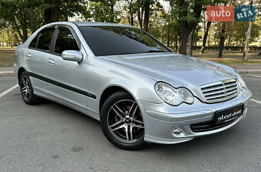 Mercedes-Benz C-Class 2007