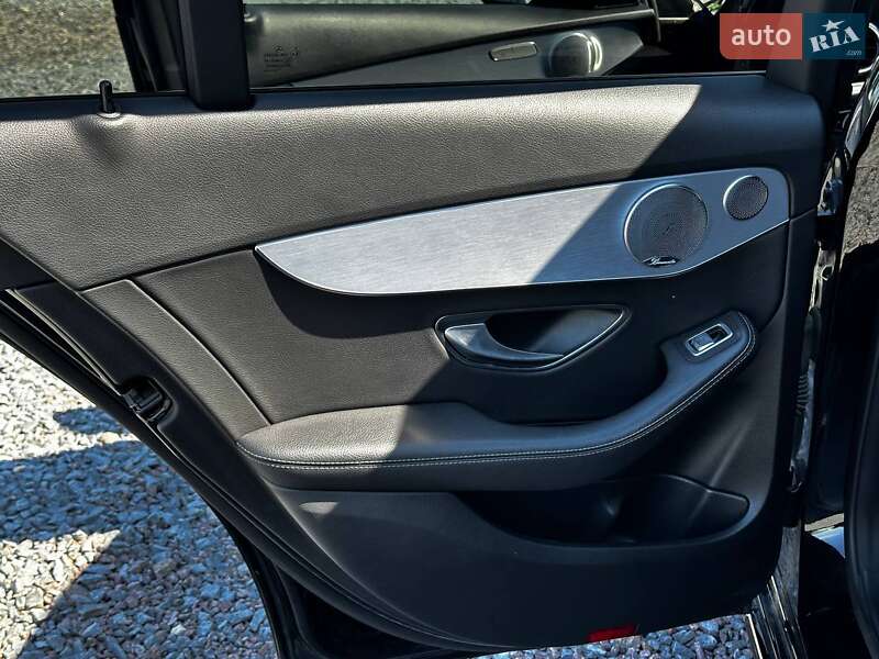Універсал Mercedes-Benz C-Class 2016 в Львові фото 34 Універсал Mercedes-Benz C-Class 2016 в Львові