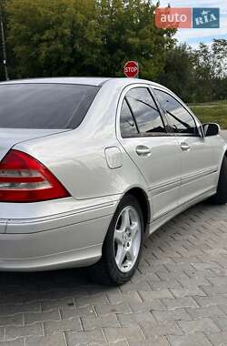 Седан Mercedes-Benz C-Class 2001 в 