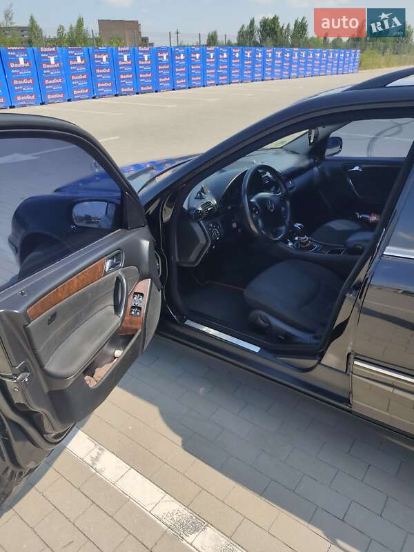 Универсал Mercedes-Benz C-Class 2004 в Каменском