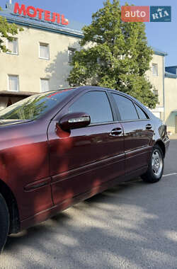 Седан Mercedes-Benz C-Class 2000 в 