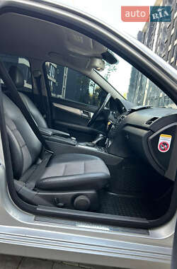 Седан Mercedes-Benz C-Class 2010 в 