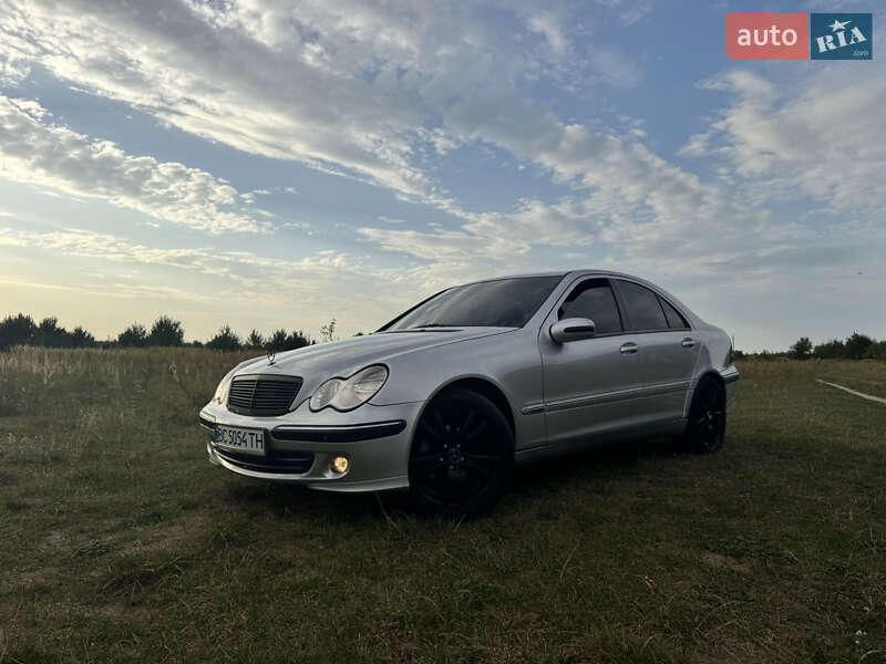 Mercedes-Benz C-Class 2002