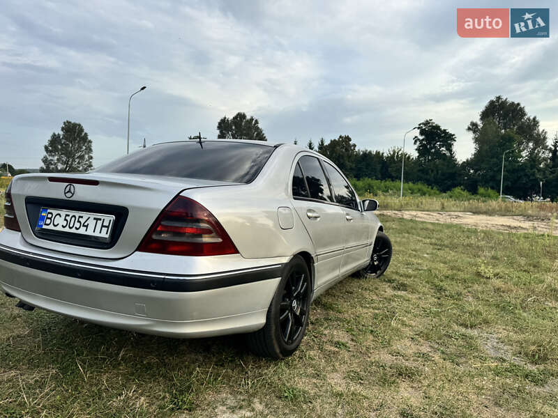 Седан Mercedes-Benz C-Class 2002 в Яворове фото 16 Седан Mercedes-Benz C-Class 2002 в Яворове