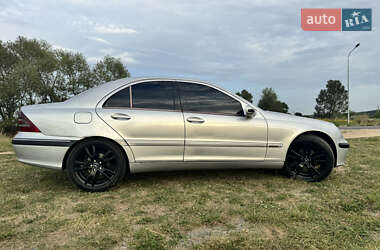 Седан Mercedes-Benz C-Class 2002 в 