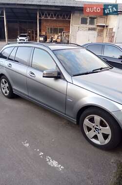 Универсал Mercedes-Benz C-Class 2010 в Львове
