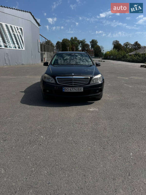Mercedes-Benz C-Class 2009