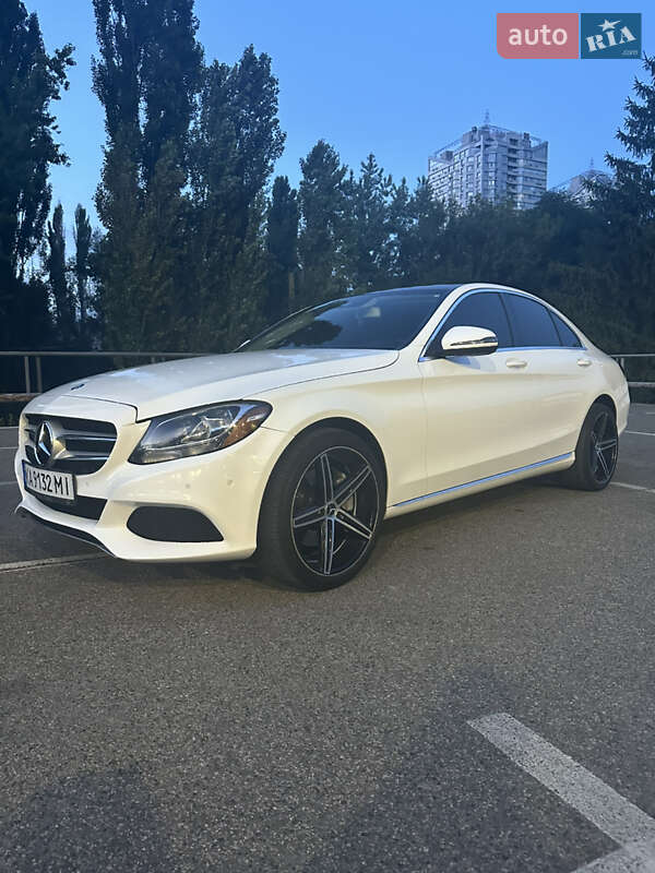 Седан Mercedes-Benz C-Class 2016 в 