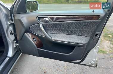 Седан Mercedes-Benz C-Class 2003 в 