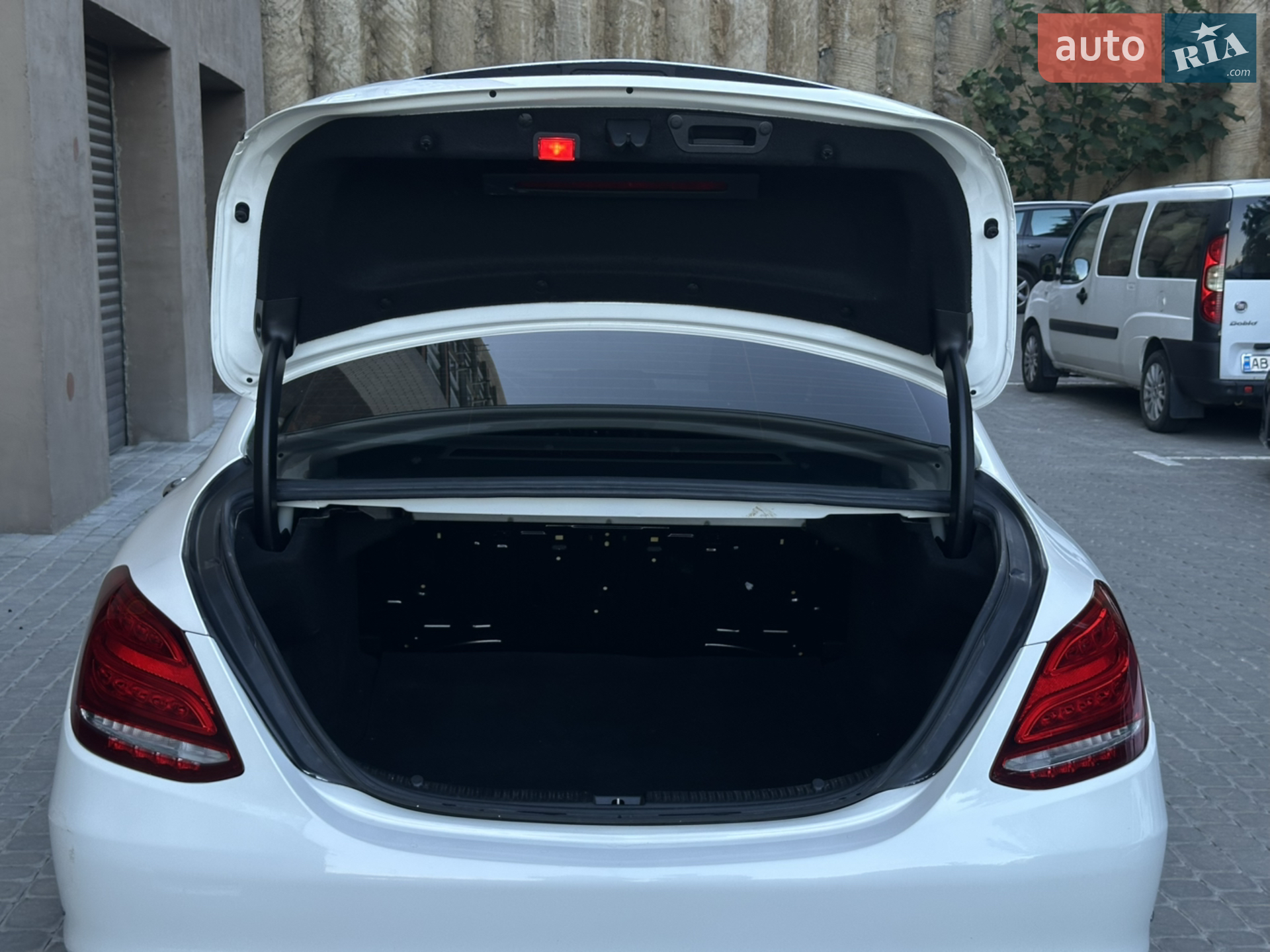 2015 Mercedes-Benz C-klasse - мініатюра 28