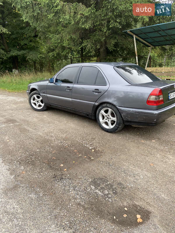 Седан Mercedes-Benz C-Class 1997 в Самборе