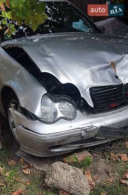 Универсал Mercedes-Benz C-Class 2002 в 