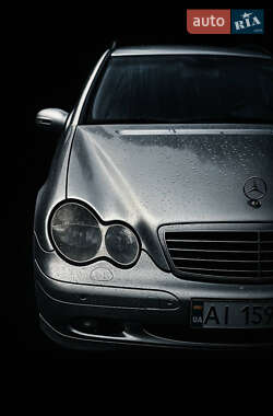 Универсал Mercedes-Benz C-Class 2001 в Киеве