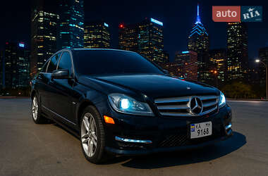 Седан Mercedes-Benz C-Class 2012 в Лубнах
