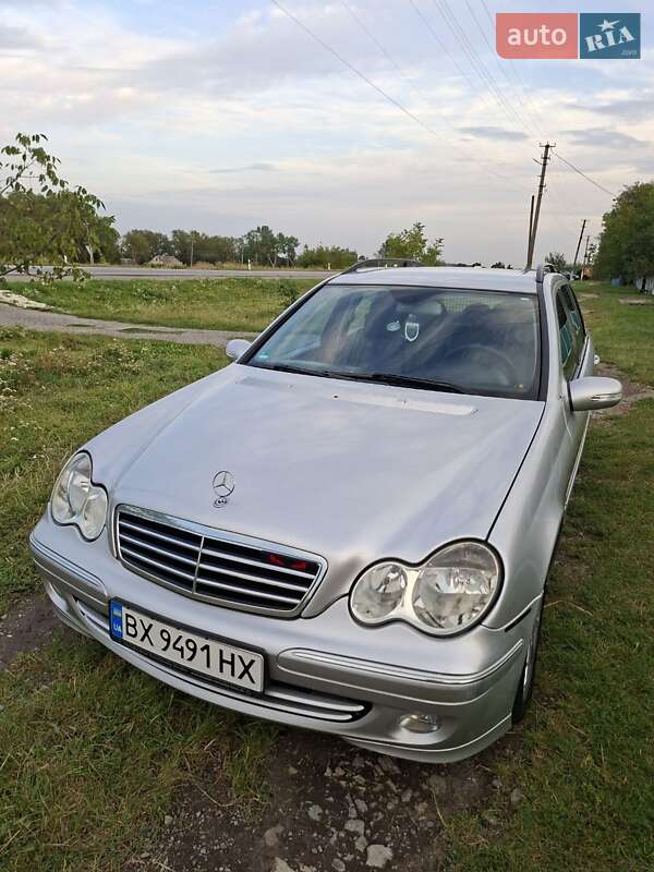 Универсал Mercedes-Benz C-Class 2005 в Ярмолинцах фото 4 Универсал Mercedes-Benz C-Class 2005 в Ярмолинцах