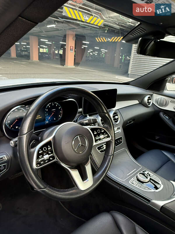 Седан Mercedes-Benz C-Class 2021 в Киеве