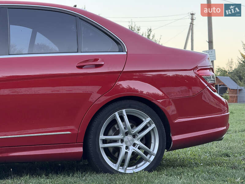 Седан Mercedes-Benz C-Class 2007 в Конотопе