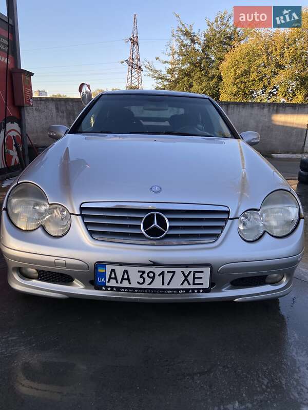 Mercedes-Benz C-Class 2001