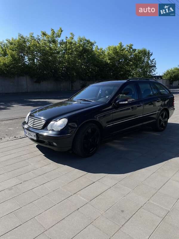 Универсал Mercedes-Benz C-Class 2002 в Ровно