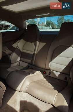 Купе Mercedes-Benz C-Class 2011 в 