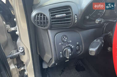 Седан Mercedes-Benz C-Class 2005 в 