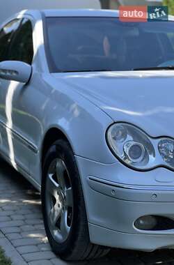 Седан Mercedes-Benz C-Class 2001 в Заставной