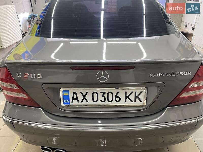 Седан Mercedes-Benz C-Class 2000 в Харькове