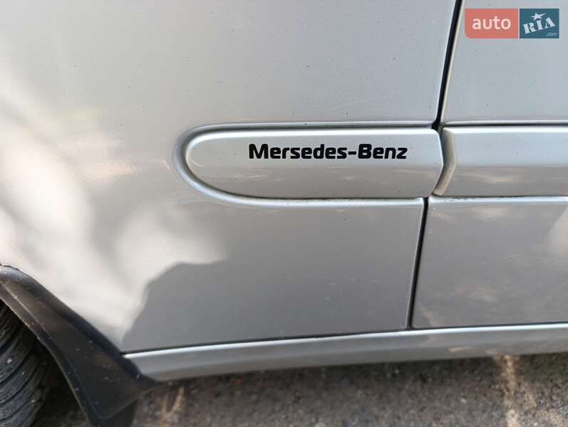 Купе Mercedes-Benz C-Class 2003 в Славянске