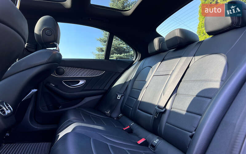 Седан Mercedes-Benz C-Class 2016 в Львове