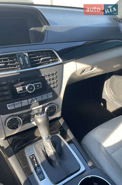 Купе Mercedes-Benz C-Class 2011 в 