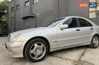 Седан Mercedes-Benz C-Class 2004 в 