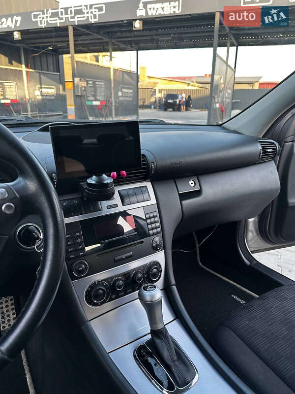 Седан Mercedes-Benz C-Class 2006 в Луцьку фото 19 Седан Mercedes-Benz C-Class 2006 в Луцьку
