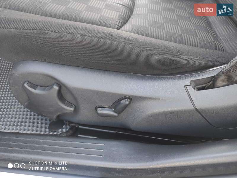 Универсал Mercedes-Benz C-Class 2004 в Киеве