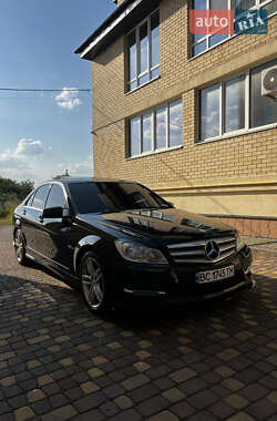 Mercedes-Benz C-Class 2011