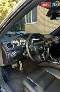 Седан Mercedes-Benz C-Class 2011 в 