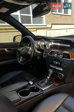 Седан Mercedes-Benz C-Class 2011 в 
