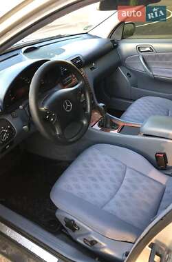 Седан Mercedes-Benz C-Class 2000 в Києві
