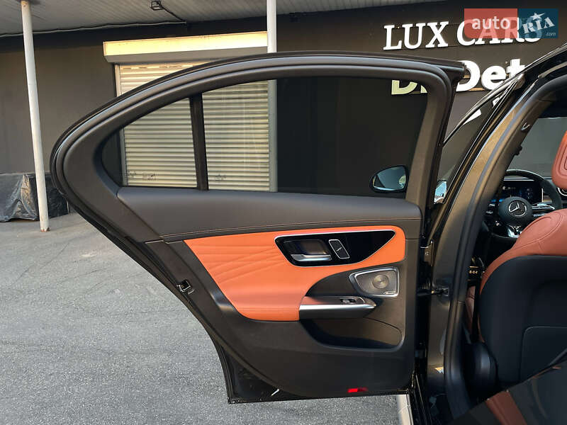 Седан Mercedes-Benz C-Class 2022 в Києві