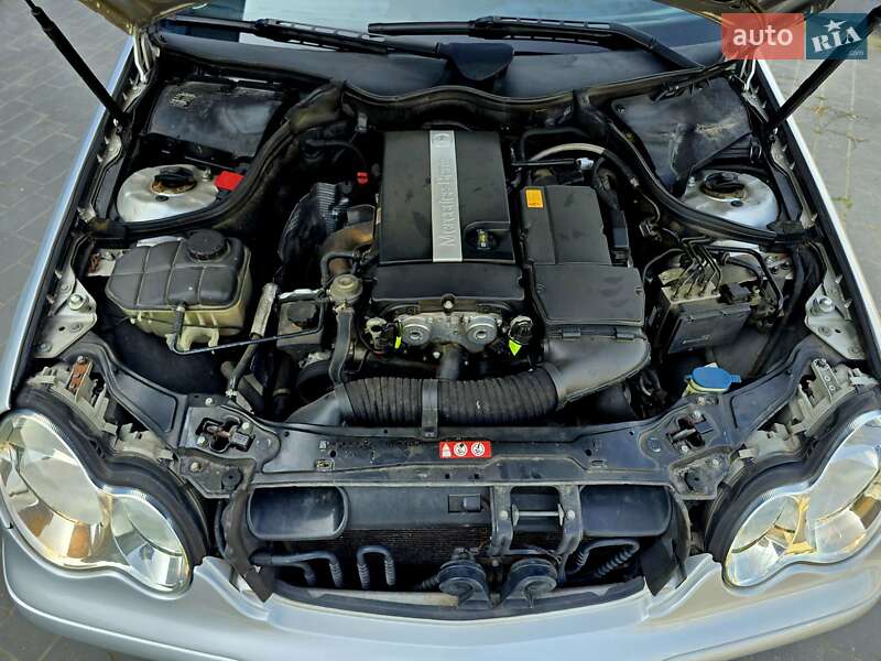 Седан Mercedes-Benz C-Class 2005 в Ивано-Франковске