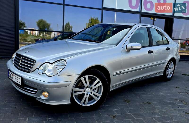 Седан Mercedes-Benz C-Class 2005 в Ивано-Франковске